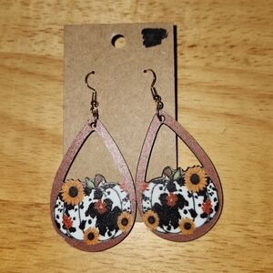 Faux Wooden Cow Print Pumpkin Sunflower Dangling Earrings NEW